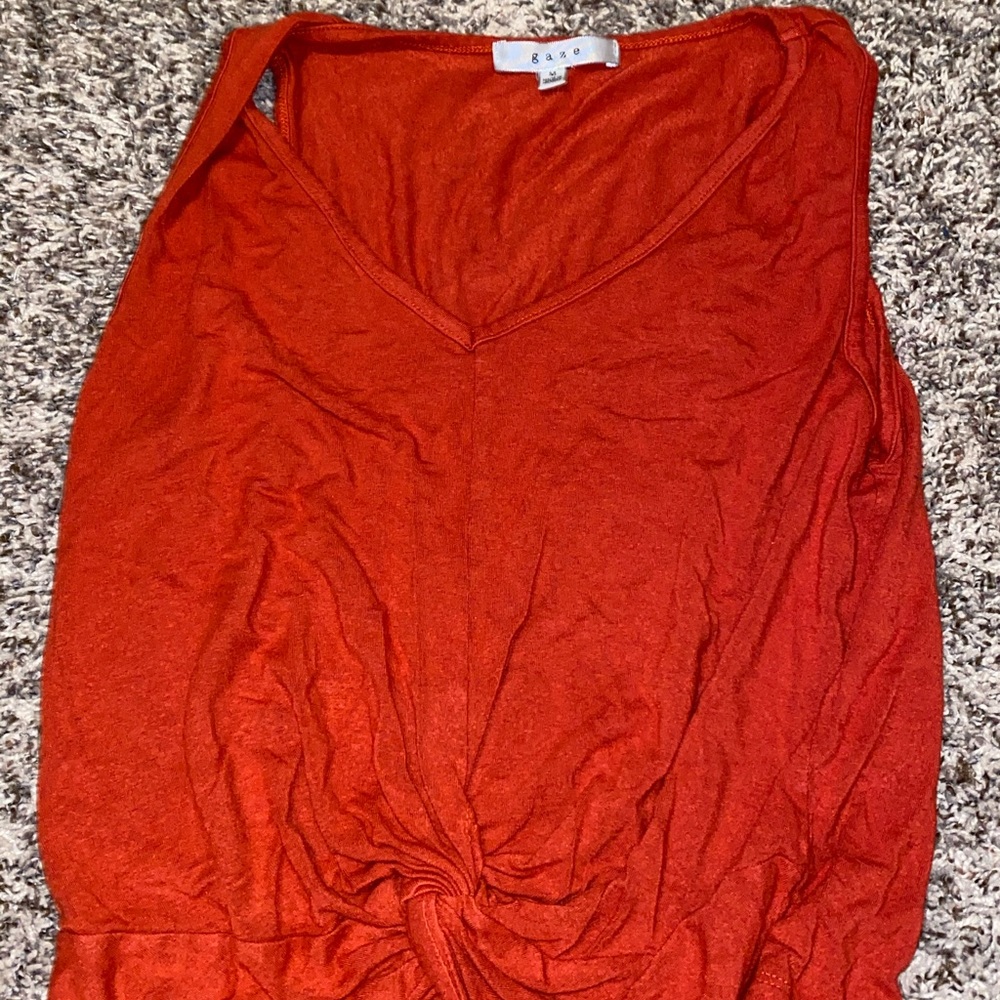Red tank Women’s M